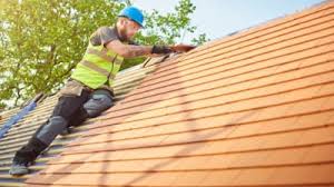 Best Roof Installation  in Escanaba, MI